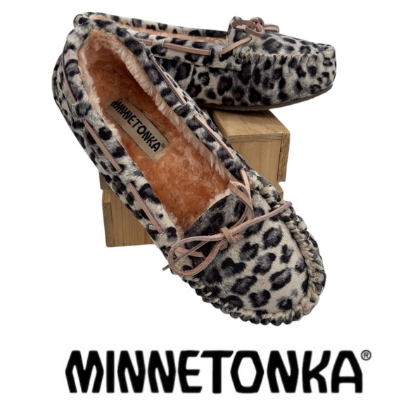 Minnetonka Slippers 'Cally' Light Grey Leopard Size 9 - Picture 7 of 7